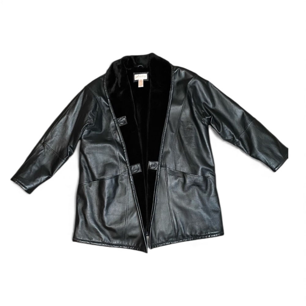VTG Venezia Women’s Size 20W Black Leather Fur Lining Mid-Length Coat Buttons